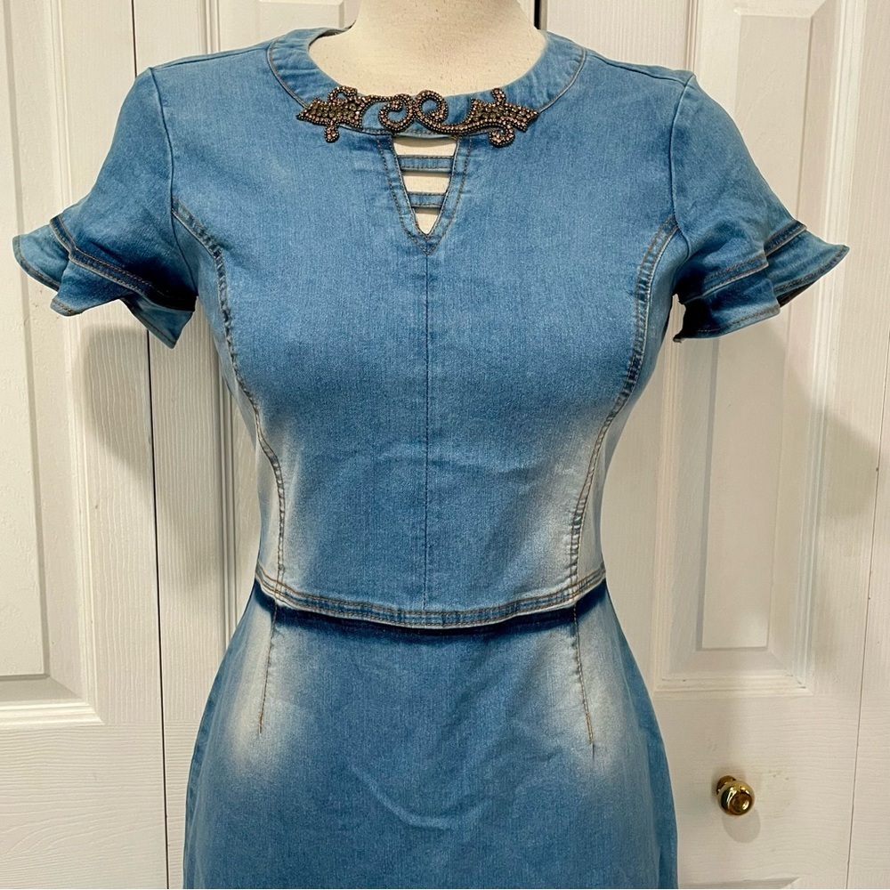 NWT Joyaly Demin Acid Wash Bombshell Dress Size 38. - Picture 3 of 15